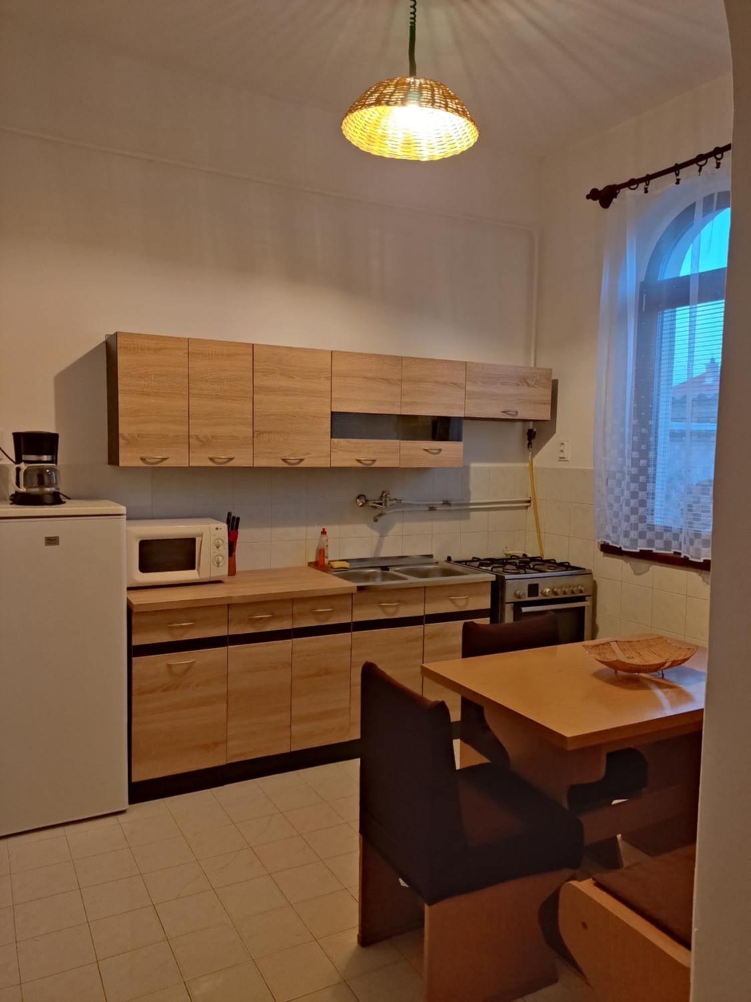 Buebaj Vendeghaz Hotel Eger Bagian luar foto